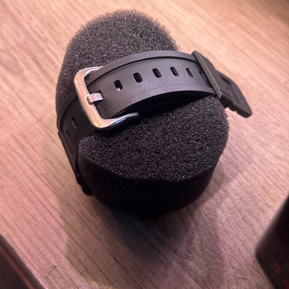 Casio G-Shock Black and Teal Smartwatch - Picture 3 of 4